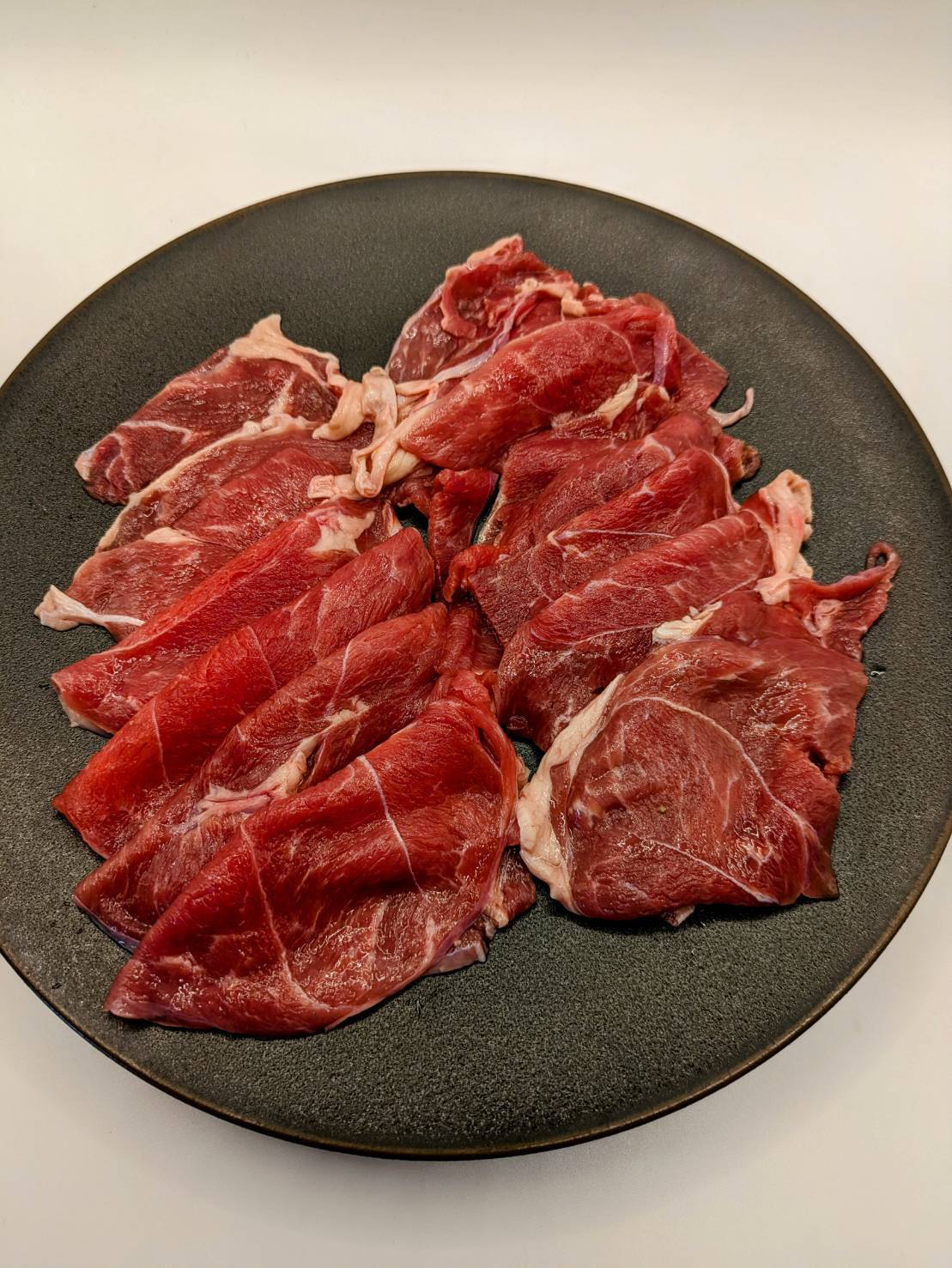 🚩NEW<BR>豪産放牧牧草ラム　<BR>もも肉2mmスライス250g<BR>✨炒め物、鍋など日常的に！<BR>10月までの1900円が↓