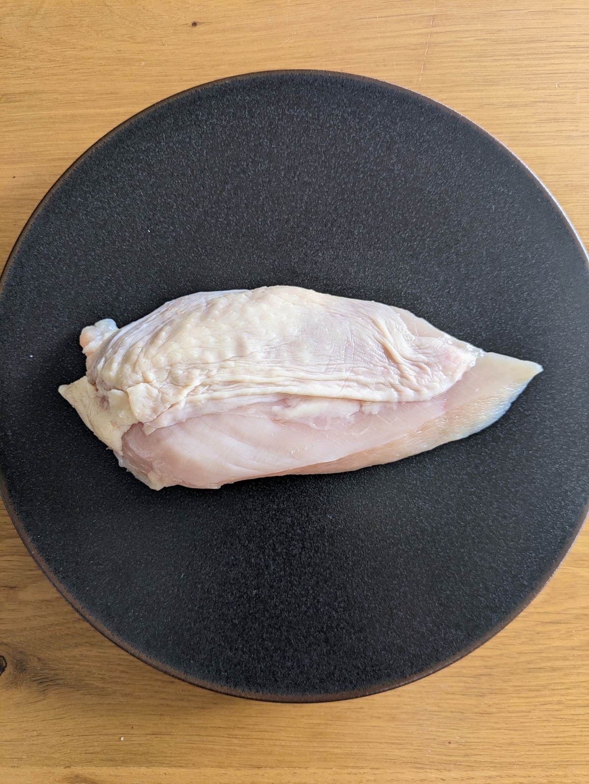 徳島産平飼い鶏 <BR>むね肉 210g<BR>✨ソテー・ロースト・揚物・蒸し物に