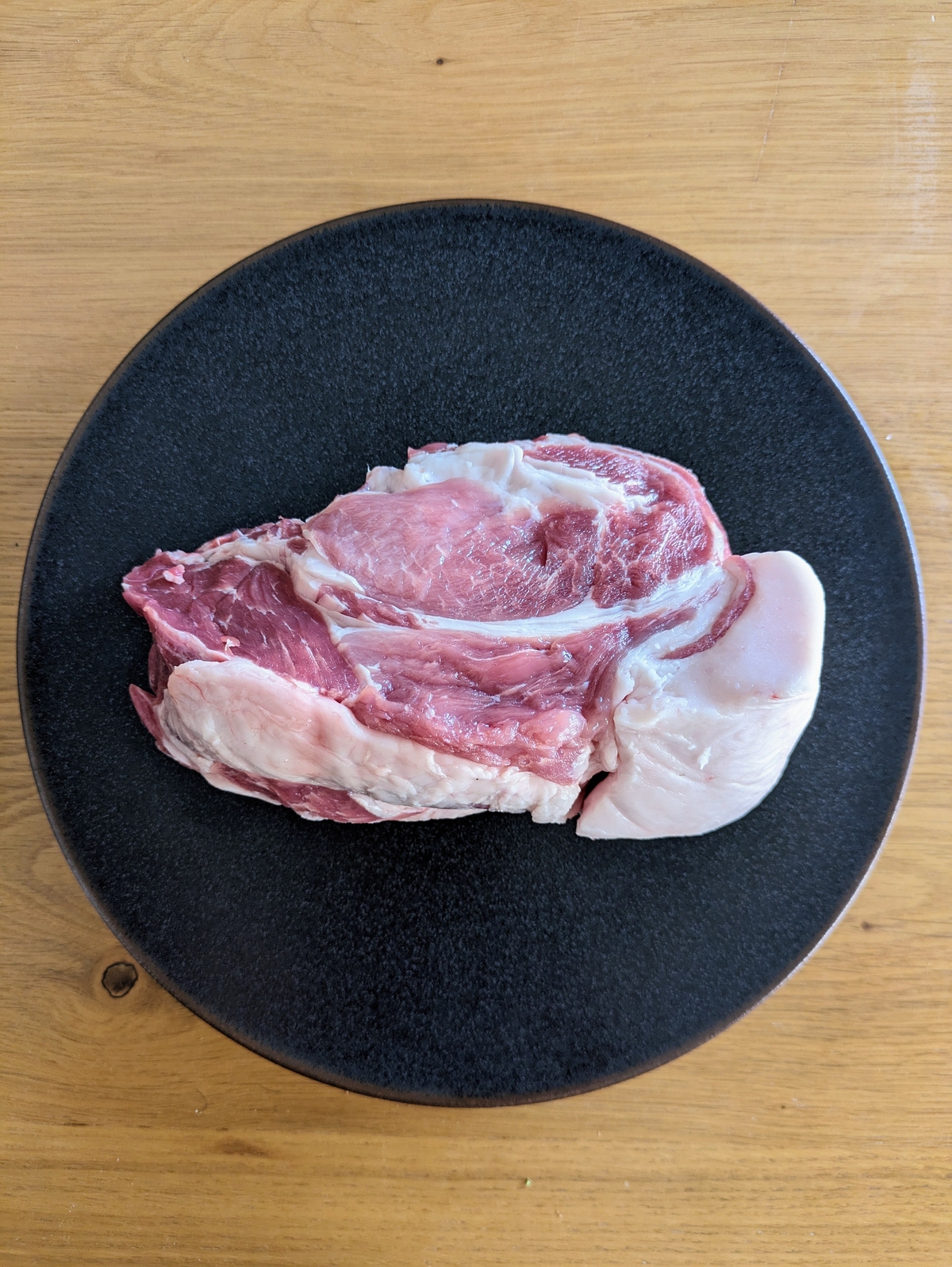 北海道産放牧豚<BR>肩ロースブロック 500g<BR>✨ステーキ・焼肉・煮物などに